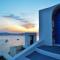 Fira White Residence