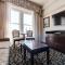 Gaslamp Plaza Suites