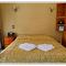 Lantern Court Motel