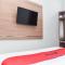 RedDoorz Plus near Malang Town Square