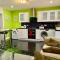 London 2 Bedroom Apartment, Kitchen, Reception and Private Garden - 伦敦
