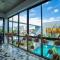 River Art Hotel