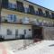 MAX Apartamenty - Pokoje - Domki - Restauracja - Basen