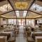 Status Hotel