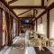 Status Hotel