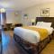 Armstrong Inn