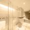Paramount Gallery Hotel