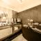 Paramount Gallery Hotel
