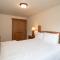 Alpine Recharge by KABINO Huge Views Hot tub Garage PS3 WiFi Loft