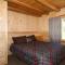 Grey Wolf Retreat by KABINO Sleeps 20 Commercial Kitchen Fire Pit WiFi Bunk Beds