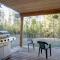 Grey Wolf Retreat by KABINO Sleeps 20 Commercial Kitchen Fire Pit WiFi Bunk Beds