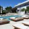 Danae Hotel