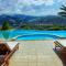 Amazing Luxury Villa, In Paphos, Extremely Large Pool. Jacuzzi, Gym, Games Room - 阿尔加卡