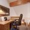 Townhouse Point 303