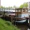 Foto: Houseboat in the city