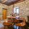 Rustic Stone House Bajeli with Jacuzzi