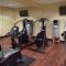 Hawthorn Extended Stay by Wyndham Milwaukee Airport