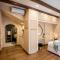 J&G Suites