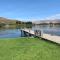 Lakefront Luxury In Old Cromwell **New 3BR Home**