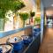 Mandal Hotel