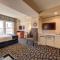Gaslamp Plaza Suites
