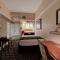 Gaslamp Plaza Suites