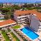 Sunday Hotel