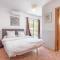 Chalet adosado con piscina