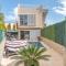 Chalet adosado con piscina