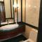 A Royal Luxury Villa In Center With Two Swimming Pools, Sauna and Jacuzzi. - Jerevan