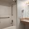 Country Inn & Suites by Radisson, Grandville-Grand Rapids West, MI