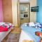 Rent House Karavi