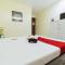 RedDoorz @ Ledesco Avenue Lapaz Iloilo