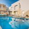 Elotis Suites