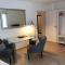 Luminous, street view studio, excellent location - Beausoleil