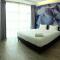 V Garden Hotel