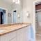 2 Bed 2 Bath Vacation home in Destin