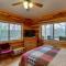 2 Bed 2 Bath Vacation home in Whittier V