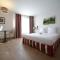 Hotel Cerise Chatou