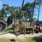 Lodge 6 personen camping de Molenhof