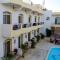 New Yalla Hotel