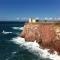 Sicilia tra cielo e mare con piscina