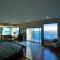 Foto: Points West Oceanfront Resort 7/53