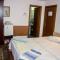 vila strugurelu hostel