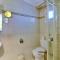 Golden Fox Studios and Suites