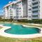 COMFORTABLE, CLOSE TO THE BEACH, POOL, NEW, PADDLE