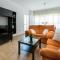 COMFORTABLE, CLOSE TO THE BEACH, POOL, NEW, PADDLE