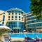 Ivana Palace Hotel - Free Parking