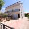 The Paradise Townhouses By Taimoura