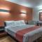 Motel 6-Texarkana, AR
